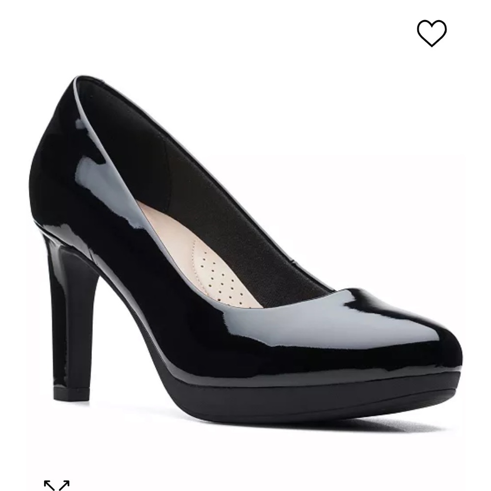 CLARKS
Women's Ambyr Joy Dress Shoes size 7.5 Patent Leather